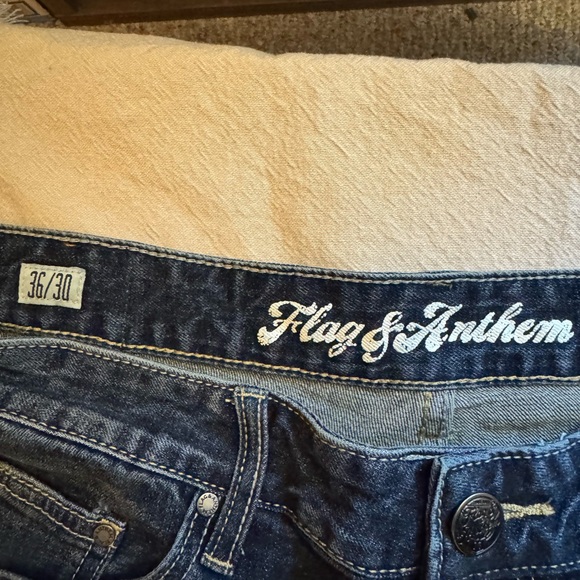 Men's Flag & Anthem Blue Jeans - Picture 2 of 6